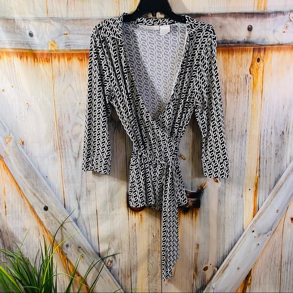Worthington Tops - EUC Worthington Blouse Surplice Self Tie Long Sleeve Stretchy Large
